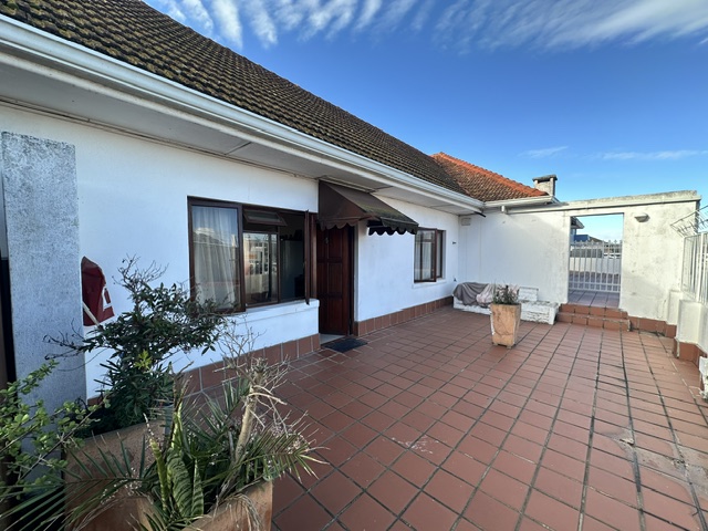 1 Bedroom Property for Sale in Diep River Western Cape
